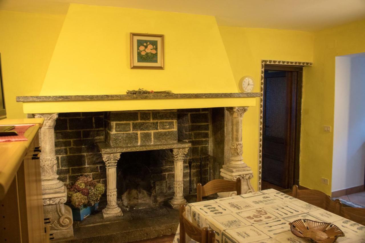 Il Camino Apartment Anzino Bagian luar foto